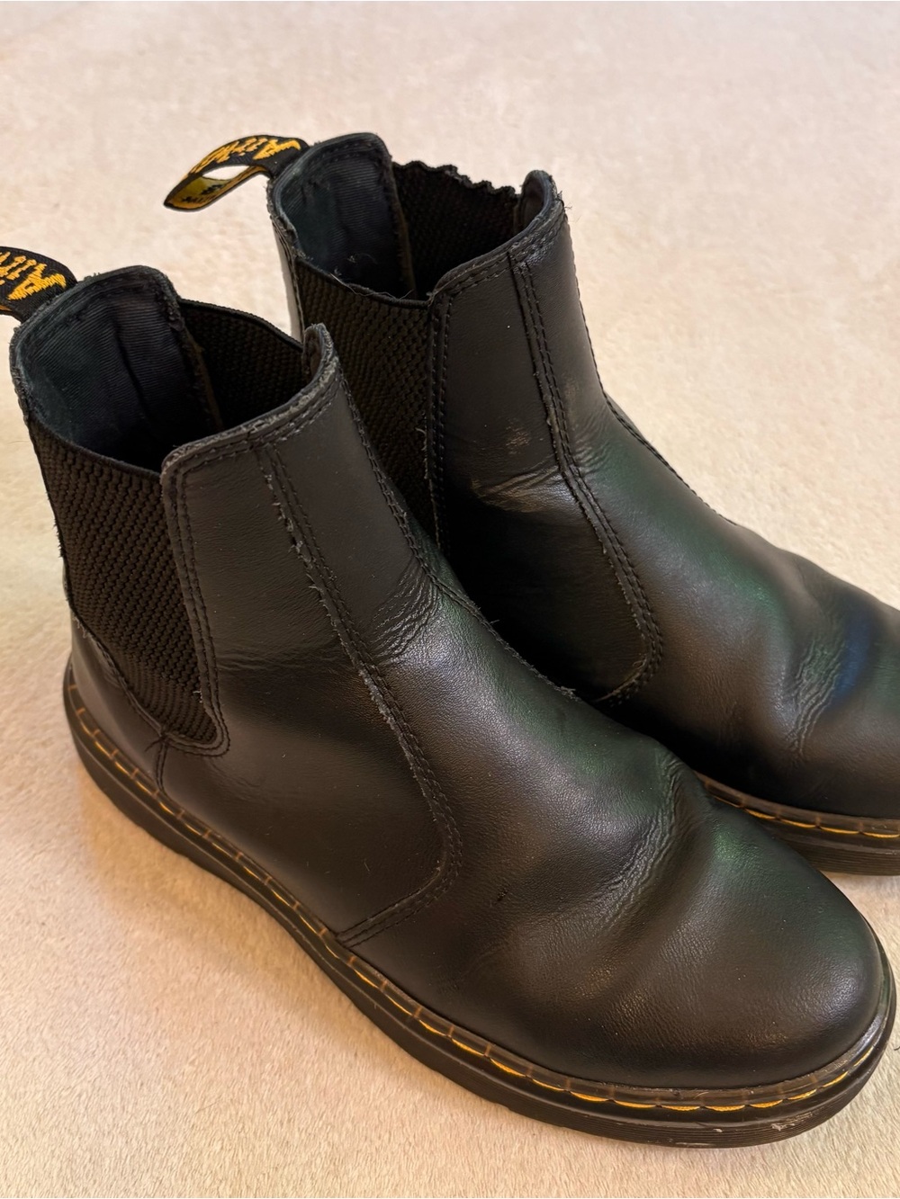 Dr. Martens Dorian Black Chelsea Ankle Boots Yellow Stitching Sz 7 Women’s